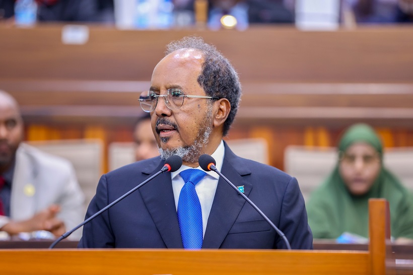 Madaxweynaha oo furay Kalfadhiga lixaad.jpg